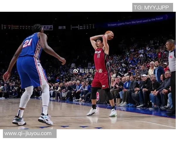 哈克斯表现出色14投7中贡献17分4篮板3助攻1盖帽助球队取得胜利 哈克斯表现出色14投7中贡献17分4篮板3助攻1盖帽助球队取得胜利