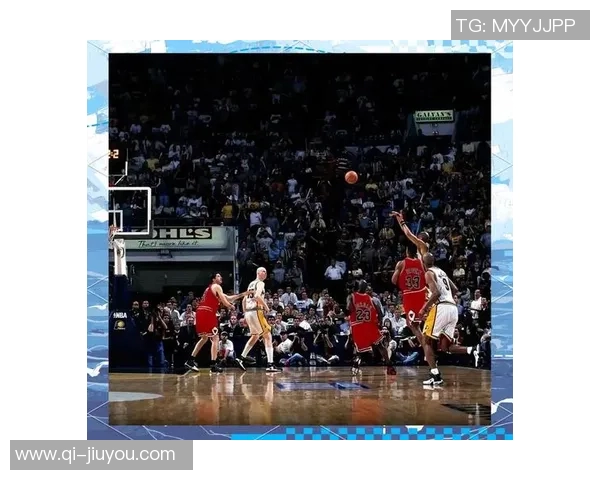 波蒂斯上半场状态火热仅用13分钟狂轰20分投篮命中率惊人