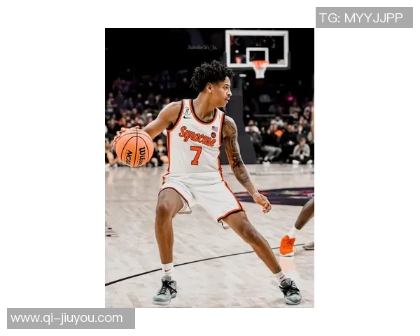 安东尼儿子基扬NCAA首秀球鞋成首张1of1球星卡引发热议